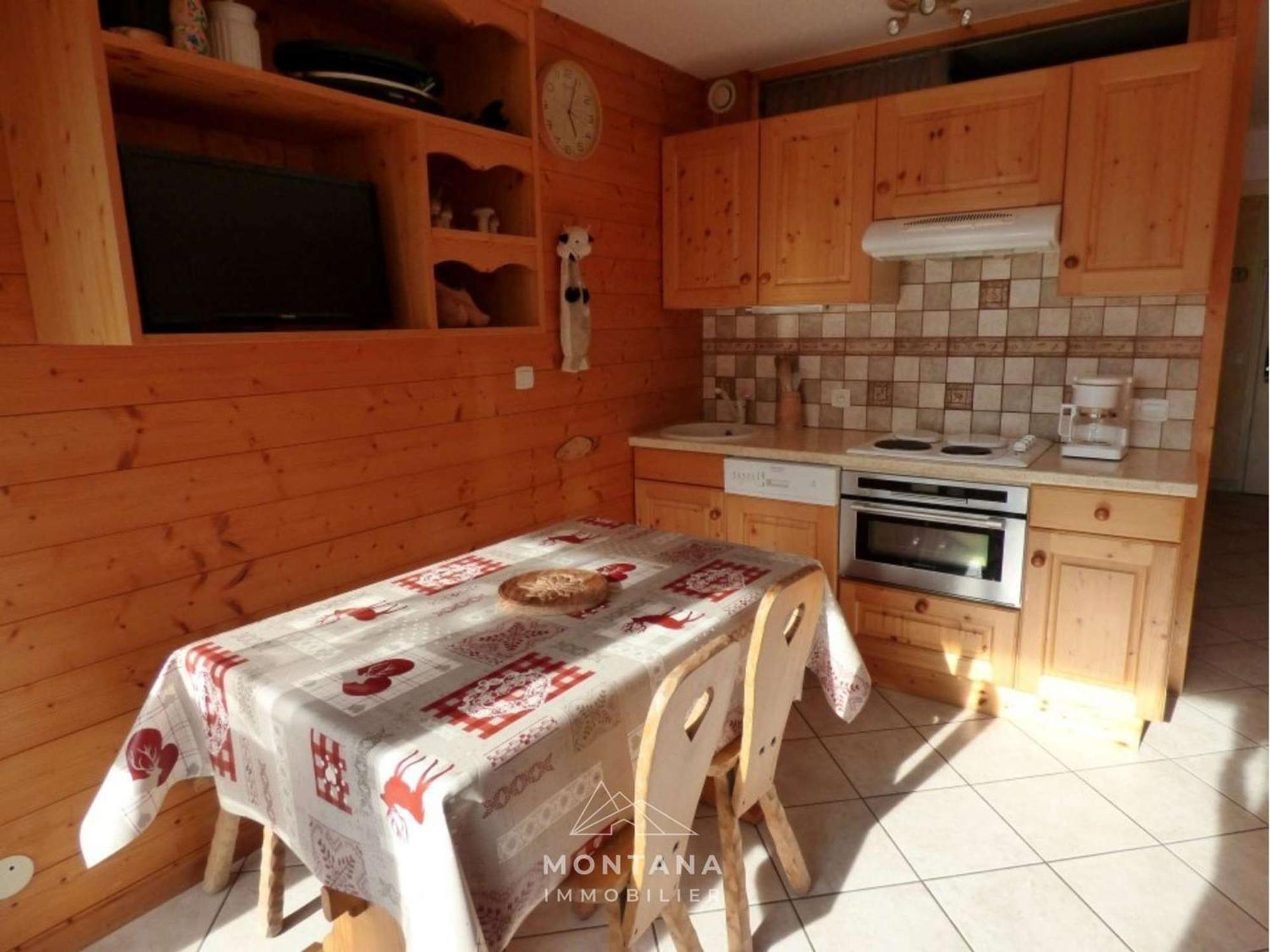 Studio Renove Avec Cabine - 26M² - 5 Pers - Balcon Expose Sud - Pres Skibus Et Remontees Mecaniques - Fr-1-458-125 Le Grand-Bornand Exterior photo